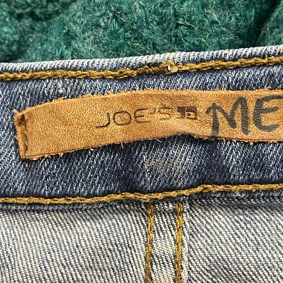 Cut loose in these sassy Joe's Jeans Cut Offs! - Picture 12 of 13